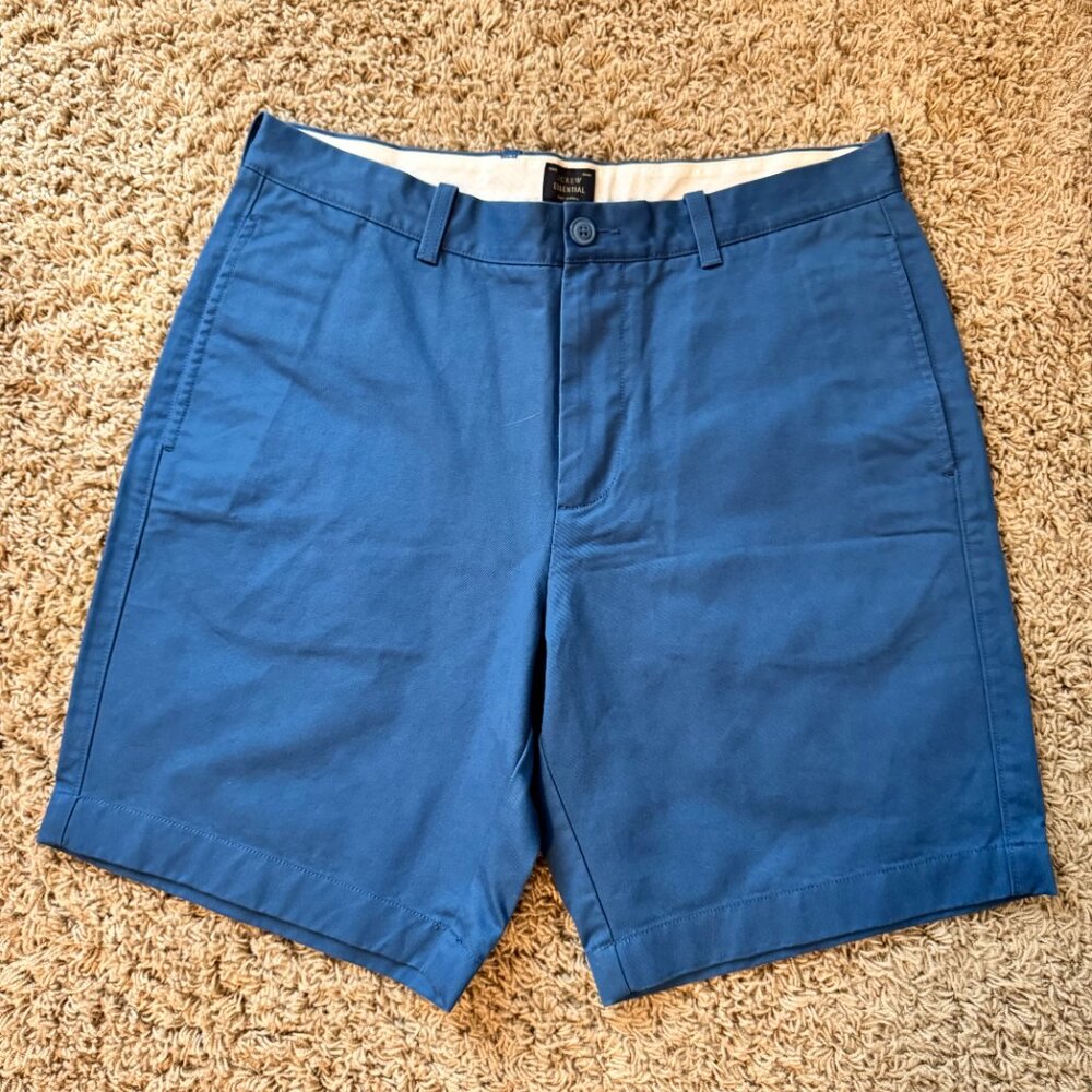 Men's J. Crew Essential Chino Shorts. 34 waist. NWOT.